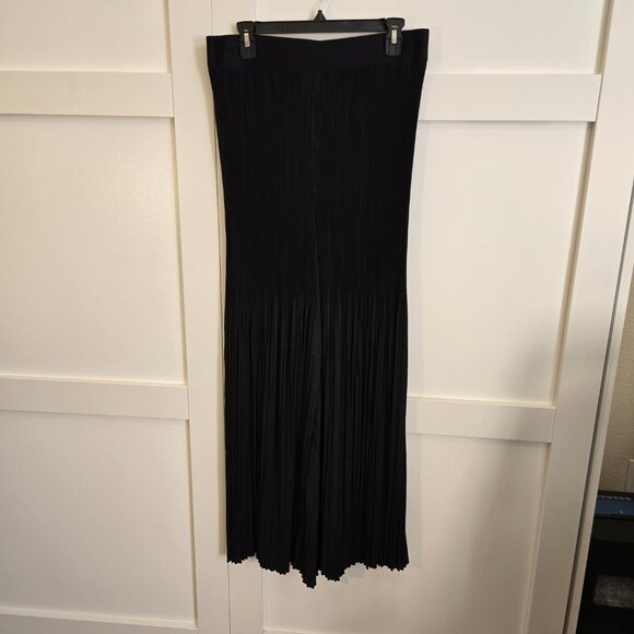 Chico's Black Label Release Pleat Flare Pant - M Reg NWT - Picture 3 of 11